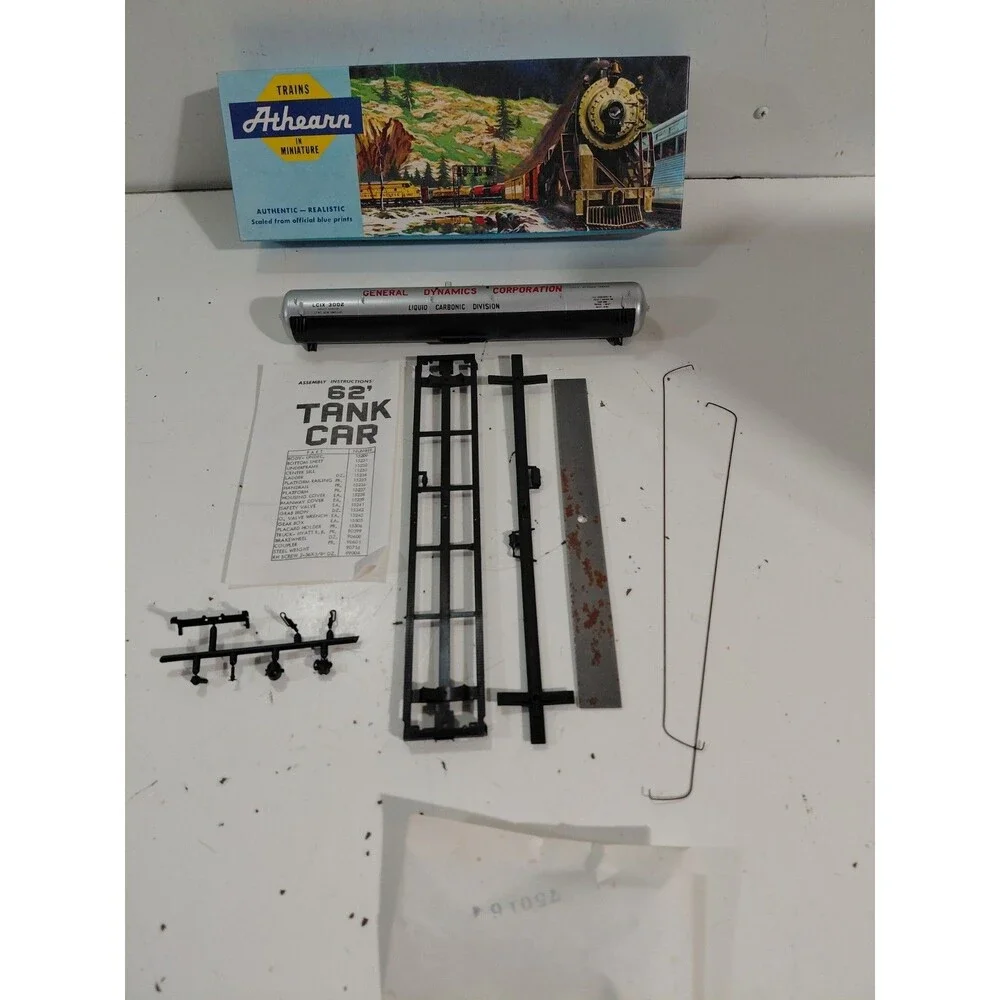 Athearn 1524 Train HO Gauge Model Railroad General Dynamic 62Ft Tank Car w/Box